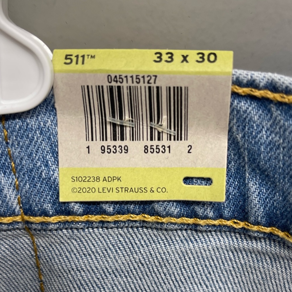Men’s Levi Jeans - Picture 5 of 10